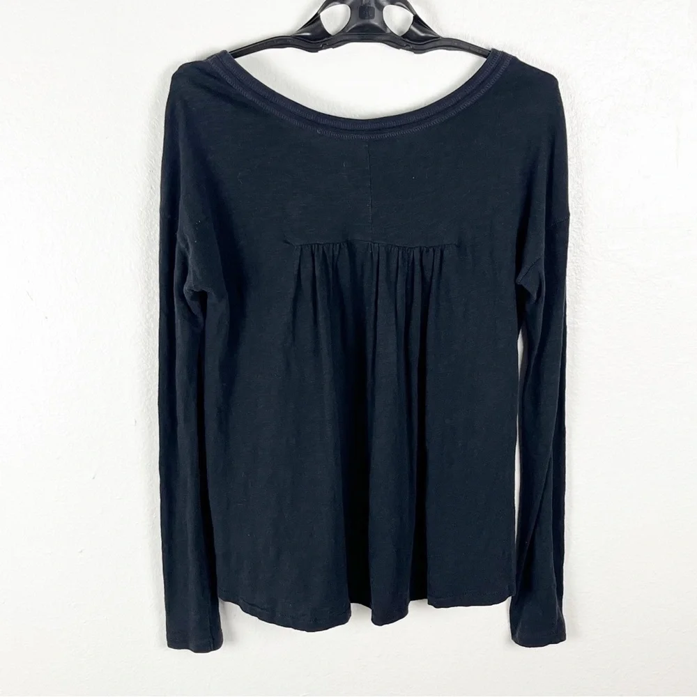 FREE PEOPLE Charcoal Drop Shoulder Purple Stitching Long Sleeves Top Small